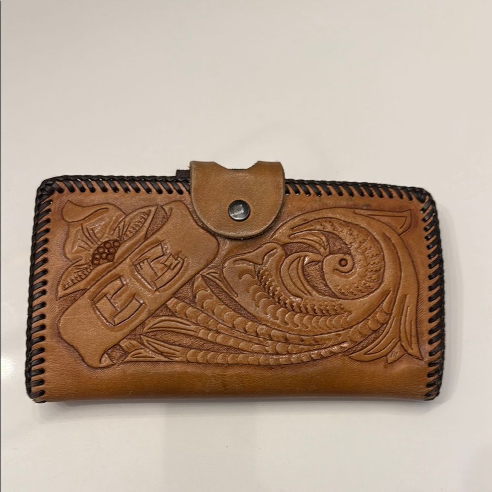 Vintage Stylish Brown Embossed Leather Wallet with Intricate Design